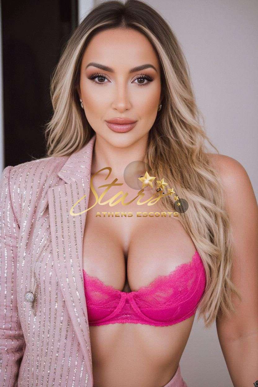 MARTINA-ESCORT-HOT